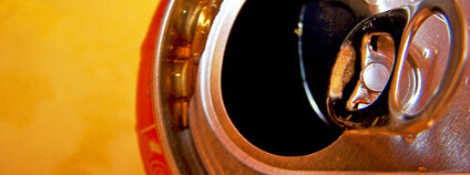Plechovka s nápojem Foto: de² Flickr.com Plechovka s nápojem Foto: de² Flickr.com