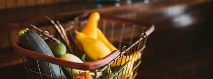 Nákupní košík se zeleninou Foto: Piqsels Nákupní košík se zeleninou Foto: Piqsels
